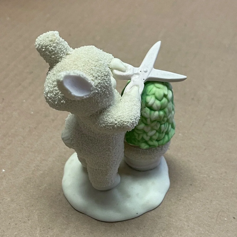 Vintage Dept. 56 Snowbunnies Just A Little Off The Top Set Hedge Trimming No Box - Picture 3 of 16